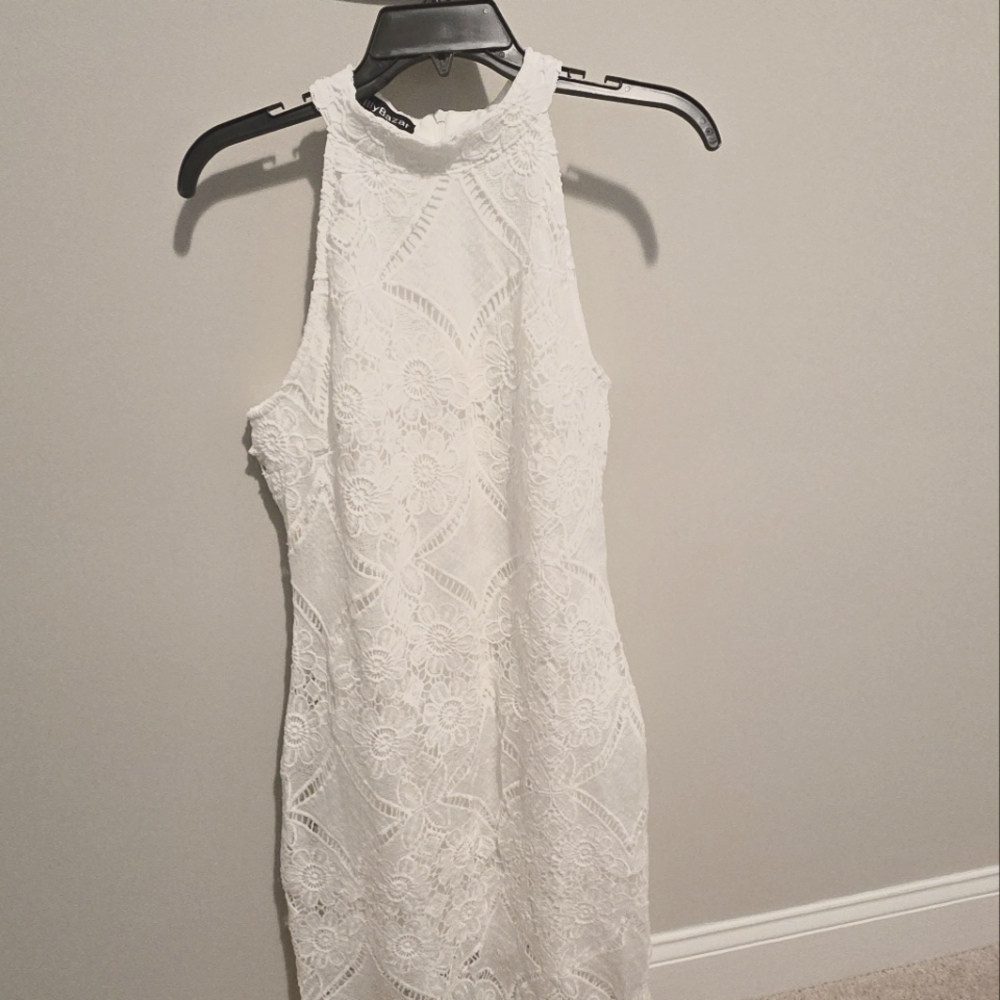 White zip back Guipure Lace bodycon dress